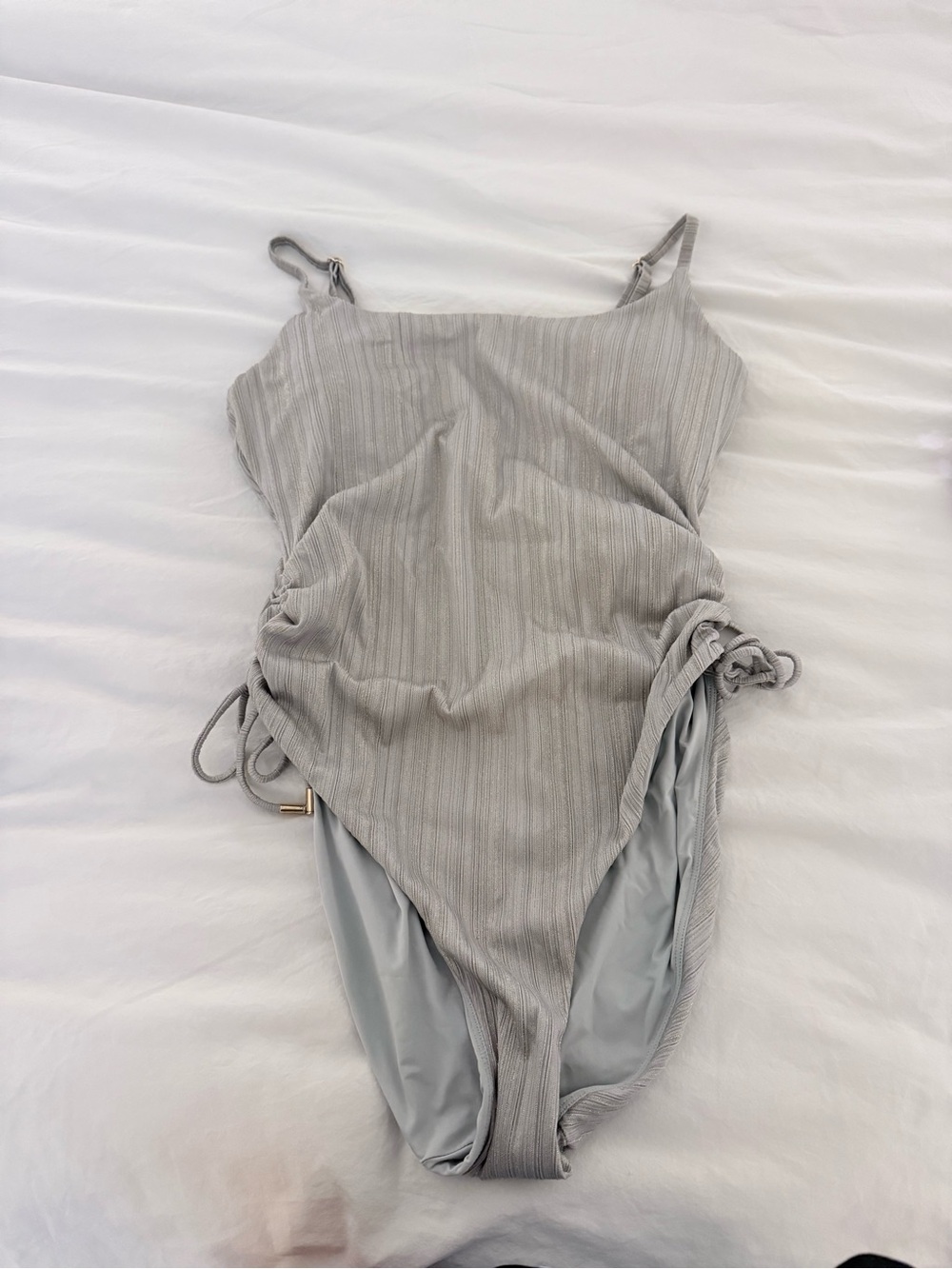 Andie Waikiki Light Gray/ Gold Shimmer Ribbed One-Piece Size L
